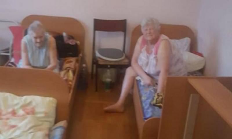 В Барнауле работают приюты, где стариков держат в жутких условиях В Барнауле работают приюты, где стариков держат в жутких условиях