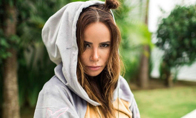 Айза Анохина погасила долг перед мужем в 15 миллионов рублей Айза Анохина погасила долг перед мужем в 15 миллионов рублей