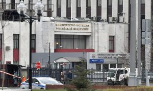 Минюст предлагает новые правила взыскания долгов с россиян