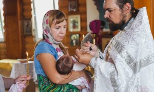 Русская православная церковь изменила правила крещения детей