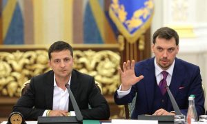 Зеленский отказался увольнять премьер-министра и дал ему шанс
