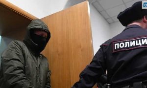 Басманный суд отправил за решетку двух экс-полицейских по делу Голунова