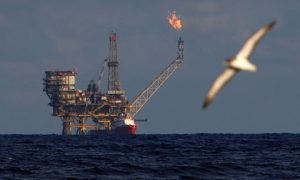 Россия приблизилась к рекордному уровню добычи нефти