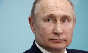 Путин высказался против досрочных выборов в Госдуму. Но оказался не прочь обнулить президентские сроки