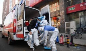 У 14 эвакуированных с круизного лайнера американцев обнаружили коронавирус