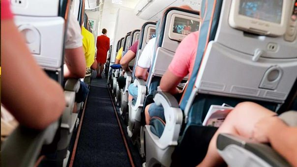Нашедшей 1 млн рублей в туалете пассажирке самолета грозит срок 