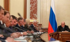 Власти задумали распространить режим повышенной готовности на всю Россию