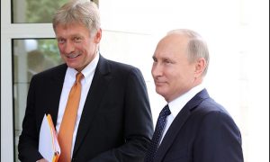 Стало известно, как работает Путин в условиях всеобщей самоизоляции
