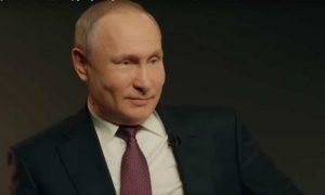 Путин посетил больницу, где лежат зараженные коронавирусом