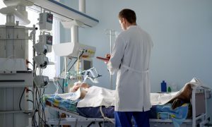 Власти заявили о мощном росте смертности в России