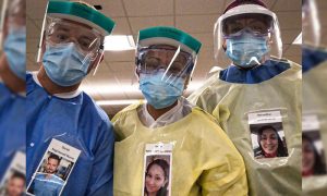 В США врачи придумали способ не пугать коронавирусных больных костюмами химзащиты