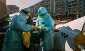 «Это не подвиг, а работа». Яндекс помогает медикам и донорам во время пандемии