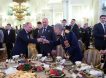 Шеф-повар Кремля раскрыл, что едят и пьют на приемах в честь Дня Победы