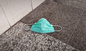 Самоизоляция до конца: Роспотребнадзор опубликовал план снятия ограничений