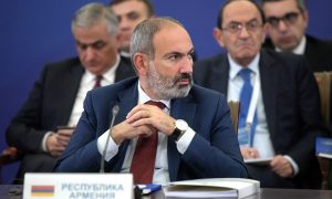 «Это уже истерика»: премьер Армении оказался на грани отставки