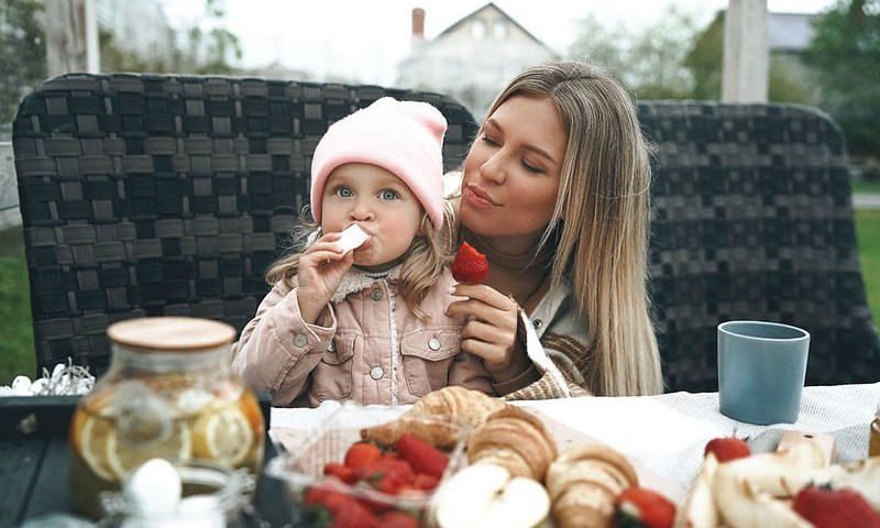 «Не решайте за ребенка»: Дакоту осудили за желание сделать двухлетнюю дочь вегетарианкой «Не решайте за ребенка»: Дакоту осудили за желание сделать двухлетнюю дочь вегетарианкой