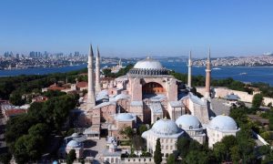 Святая София официально стала мечетью: Эрдоган изменил статус собора