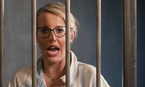 «Юмор уместен в автозаке»: задержание Собчак стало частью рекламы доставки еды