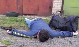 Опубликовано видео с места ликвидации мужчины, готовившего теракты в Москве