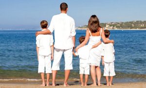 В Госдуме предложили увеличить оплачиваемый отпуск многодетным родителям
