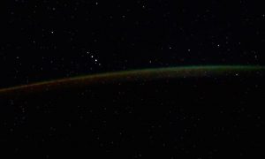 Российский космонавт увидел пять НЛО возле космической станции
