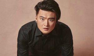 «Больше не пью»: Анатолий Цой рассказал, как тушил окурки об официантов