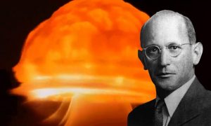 Вместо Хиросимы и Нагасаки, могли бы быть Киев и Москва. Если бы не он