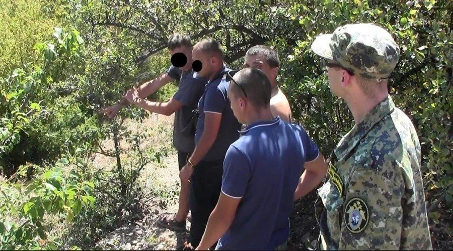 В Крыму турист зарезал любимую после похода и сбросил труп в Долину привидений 