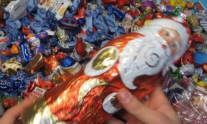 Пафосные коробки под новогодние подарки обойдутся дороже самих сладостей благодаря ставропольским чиновникам