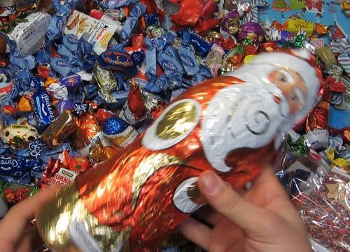 Боровский район собирает новогодние подарки для детей Первомайска