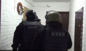 В Чечне завязался бой между сотрудниками ОМОН и СОБР. Есть убитые