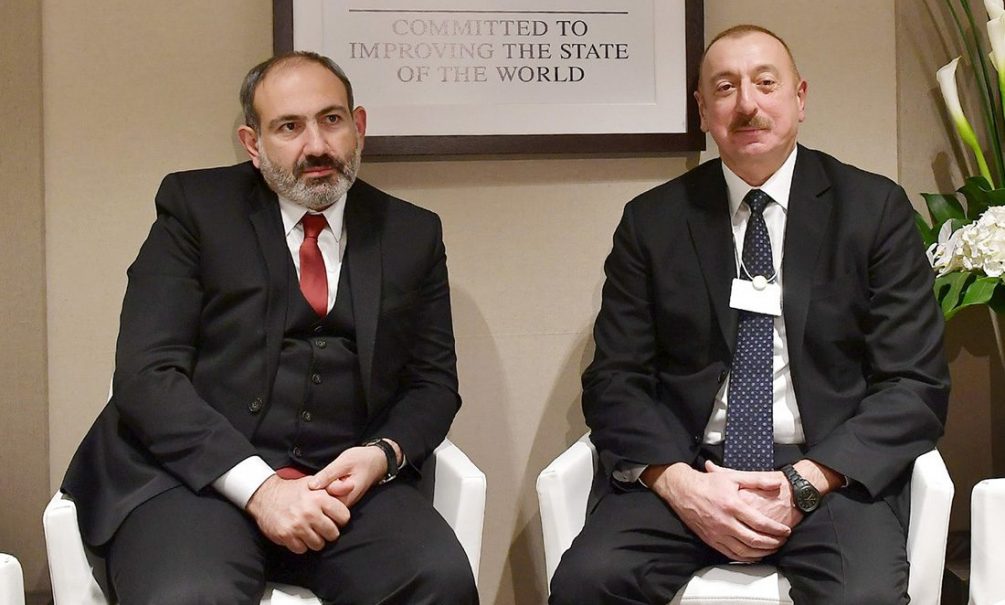 Пашинян подписал «невероятно болезненное» соглашение о прекращении войны в Нагорном Карабахе 