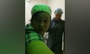 Пьяных медсестер сняли на видео в отделении реанимации ковидного госпиталя в Ростовской области