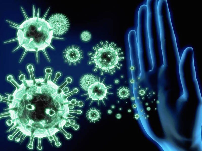 Астролог назвал три знака зодиака, которых «не берет» коронавирус 