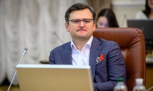 Элита закупает свечи: Глава МИД Кулеба рассказал о подготовке к худшей зиме в истории Украины