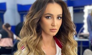 Врачи запретили Бузовой выходить на лед из-за перелома ребер