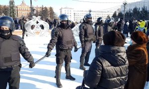 В России начались акции в поддержку Навального. Полиция задерживает участников