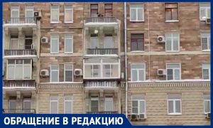 Москвич, бросающий снег с 9 этажа на прохожих, попал на видео