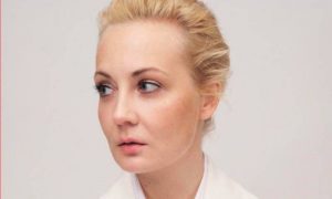 «Намного интереснее быть женой политика»: Навальная отказалась занять место мужа, но законы придумала