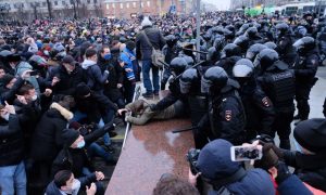 «Любовь сильнее страха»: Волков из-за границы призвал сторонников Навального выйти на акцию 14 февраля