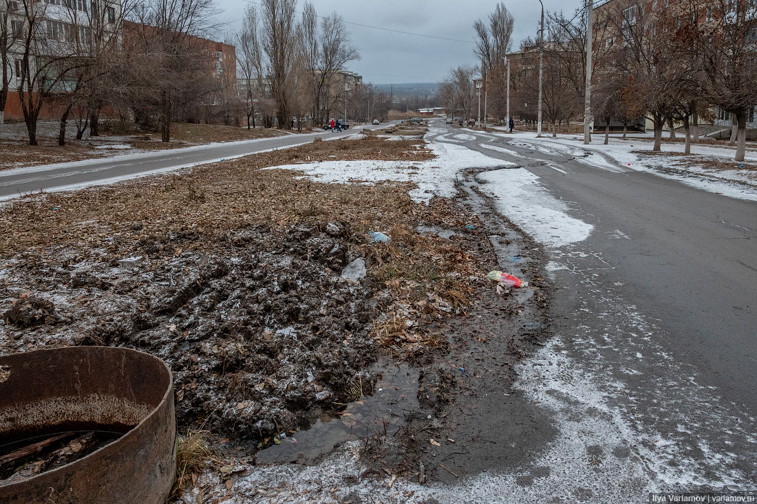 Бывший приехал в мой город. Город Шахты Россия. Варламов Шахты. Шахты самый опасный город России. Самые унылые города России.