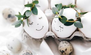 Яйца за прививку: как поощряют вакцинацию в регионах РФ