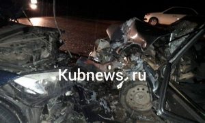 Полицейский в Анапе выехал на встречку и устроил ДТП, в котором пострадали женщина и младенец