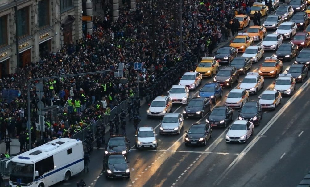 Почему московская полиция не винтила навальнистов 