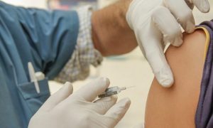 Минздрав хочет сделать обязательными для россиян еще четыре прививки