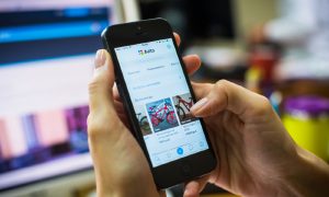 Сотрудница Минфина продала на 