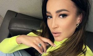 «Только вода без газа»: Ольга Бузова ответила на обвинения в употреблении алкоголя перед концертом