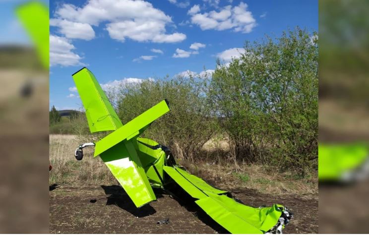 В Татарстане пьяная парочка угнала самолет и на нем разбилась