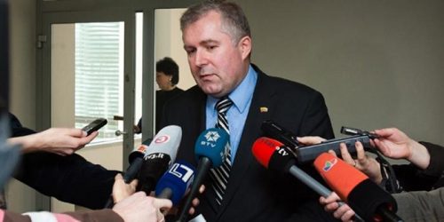 Один пытался изнасиловать сослуживца, другой снимал: немецкие солдаты НАТО оскандалились на вечеринке. Обвинили русских