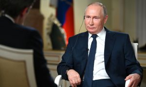 «Обманули дурачка на четыре кулачка»: Путин о Горбачёве и НАТО